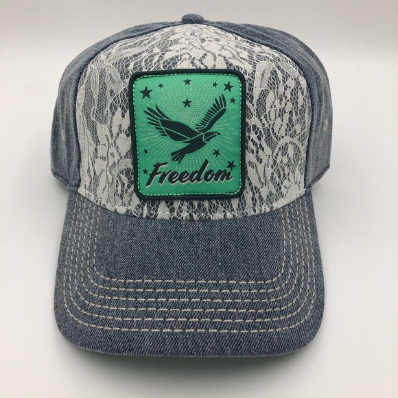 SUGAR CREEK Green Patch & White Lace on Blue Jean - Picture 2 of 7